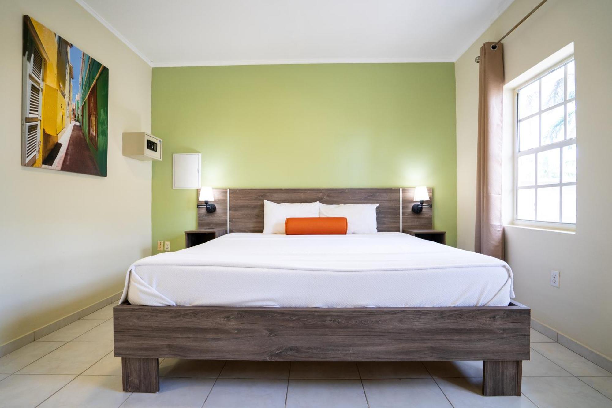 Delynne Boutique Hotel Willemstad Exterior photo